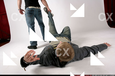 JANISONE DRAG BY FOOT 01