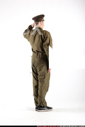 JANISONE SALUTING 03 B.jpg