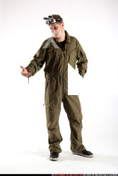 SCI-FI SCIENTIST EXPLAINING 06.JPG