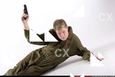 2009 03 JANISONE PICKING UP PISTOL14.jpg