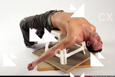 2009 04 JOHNNY LAYING POSE1 01 B.jpg