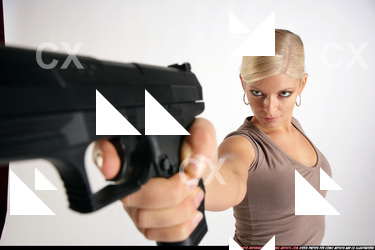 2009 04 IVA AIMING PISTOL 08.jpg