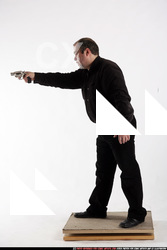 2009 04 MATEJ SHOOTING FRONT REVOLVER 02 B.jpg