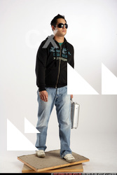 2009 04 JACOB WHITE WALKING BRIEFCASE 01 B.JPG