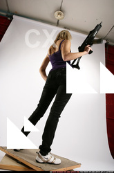 2009 05 LUISIANNA STANDING HK 03 C.jpg