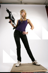 2009 05 LUISIANNA STANDING HK 00 C.jpg