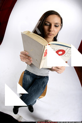 2009 07 JESSICA SITTING READING 03.jpg