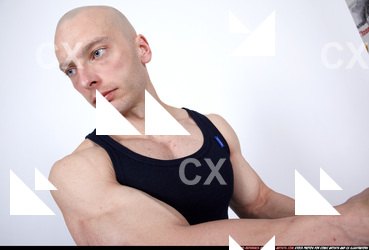 2009 08 RAFAEL KNEELING PISTOL POSES 06.jpg