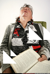 2009 09 PAULA SITTING READING FALL ASLEEP 07.jpg