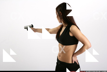 2009 11 JESSICA AIMING PISTOL 07.jpg