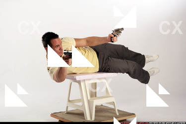 2009 12 JOHNNY DODGE POSE 01.jpg