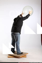 2010 02 DANIEL THROWING BALL2 05 B