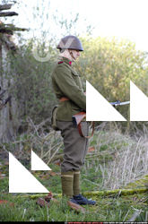 2010 03 WW1 INFANTRY RELOADING RIFLE 07.jpg