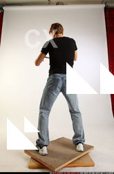 2010 04 MARCO DRIVING NAIL2 03 C