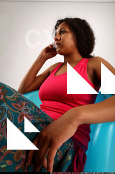 2010 07 ELLIE SITTING CALLING 10