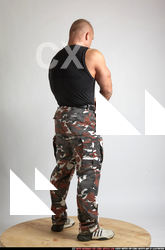 2010 07 ADRIAN KNIFE IDLE POSE 04.jpg