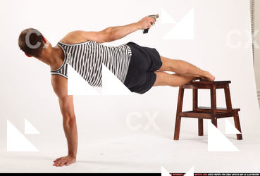 2010 11 FRANKIE MIDAIR POSE 03