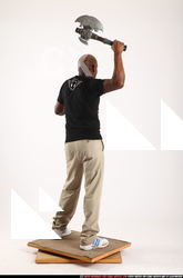 2010 12 GAEL CASAUS SMASHING AXE2 05 B