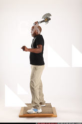 2010 12 GAEL CASAUS SMASHING AXE2 02 B