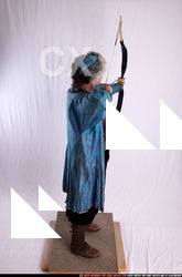 2010 12 MIANA HUNTER-SHOOTING-BOW1 06 A.JPG