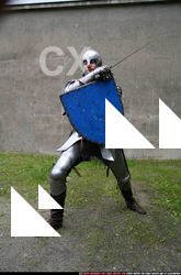 2011 01 Teon MIDDLEAGE KNIGHT2 SWORD SHIELD POSES 03