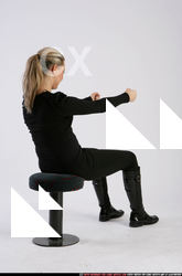 2011 02 BETHANY ROBERTS DRIVING POSE1 05