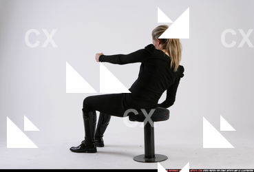 2011 02 BETHANY ROBERTS DRIVING POSE2 03