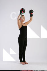 2011 02 BETHANY ROBERTS WINNING POSE 07