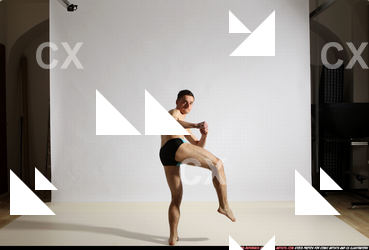 2011 06 LENNY SMAX SPINNING KICK 09