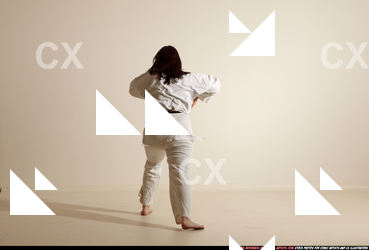 2011 09 MICHELLE SMAX KARATE POSE4 18