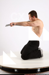 2013 06 ALEX DUAL GUNS POSE1 06 B