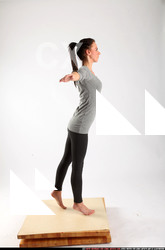 2014 01 PEGGY FITNESS POSE1 06