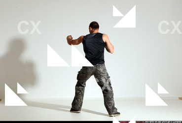 2014 06 STREETFIGHTER SMAX KNFE FRONT STAB 38