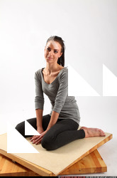 2014 07 PEGGY SITTING NEUTRAL POSE 01 B