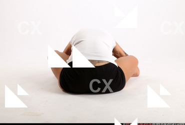 2014 10 AMY YOGA POSE2 04 B