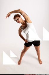 2014 11 AMY YOGA POSE3 00 A