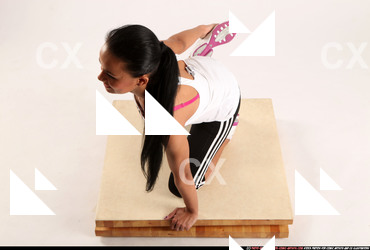 2014 11 KATERINE YOGA POSE4 02 A