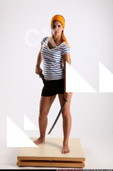 2014 11 AMY PIRATE FLINTLOCK SWORD DEFENDING POSE 00 B