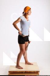 2014 11 AMY PIRATE FLINTLOCK SWORD DEFENDING POSE 06 B