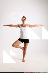 2015 03 AMY YOGA POSE5 00 B