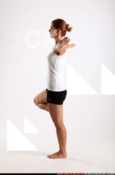 2015 03 AMY YOGA POSE5 02 B