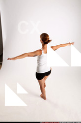 2015 03 AMY YOGA POSE5 03 A