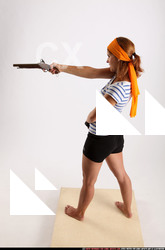2015 02 AMY PIRATE FLINTLOCK SWORD AIMING POSE 02 A