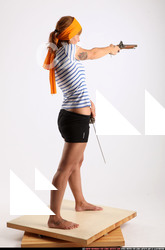2015 02 AMY PIRATE FLINTLOCK SWORD AIMING POSE 05 B