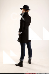 2015 02 RACHEL HAT POSE1 03