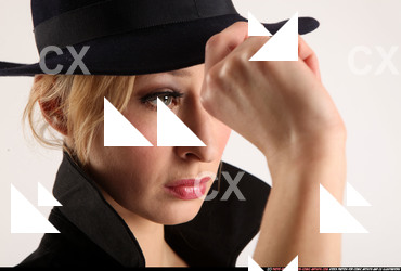 2015 02 RACHEL HAT POSE1 08