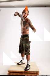 2015 03 EDGAR KNIFE STAB POSE1 00 C