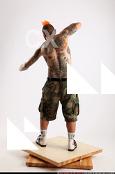 2015 03 EDGAR KNIFE STAB POSE1 03 B