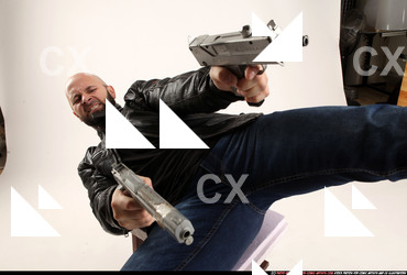 2015 07 ROSS DUAL PISTOLS POSE7 05