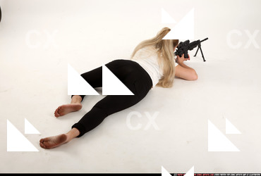 2015 10 KAYA SMG POSE1 05 A